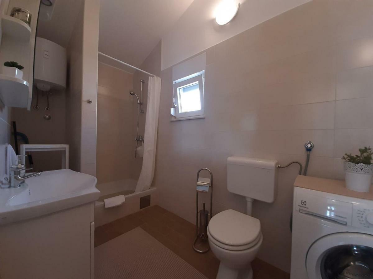 Apartman S Pogledom Ždrelac Exteriér fotografie