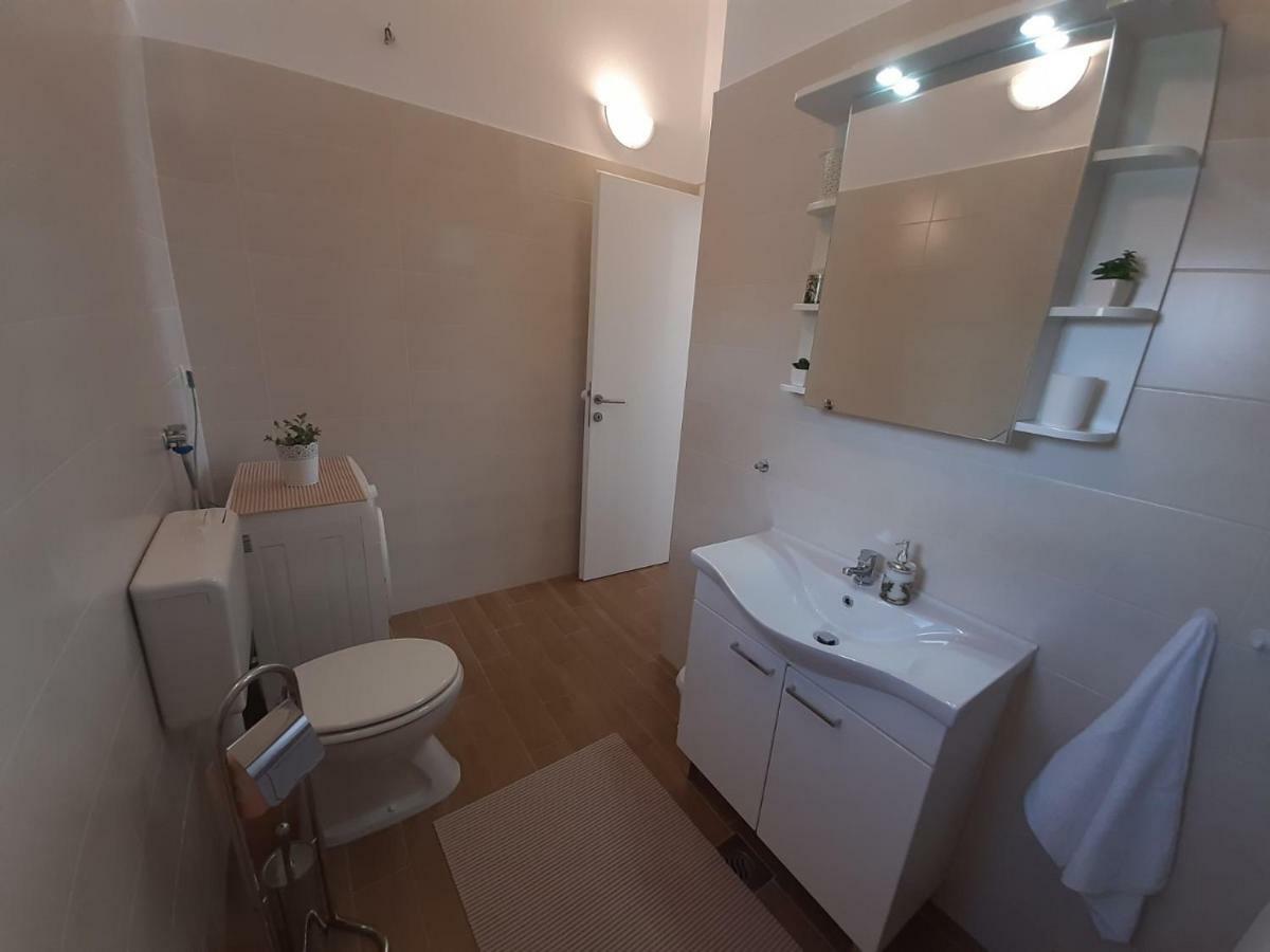 Apartman S Pogledom Ždrelac Exteriér fotografie